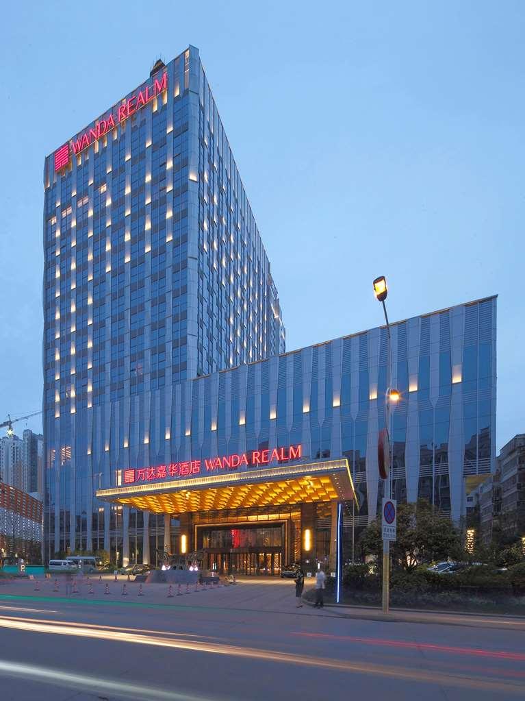 Отель Wanda Realm Huangshi Huangshi  Экстерьер фото